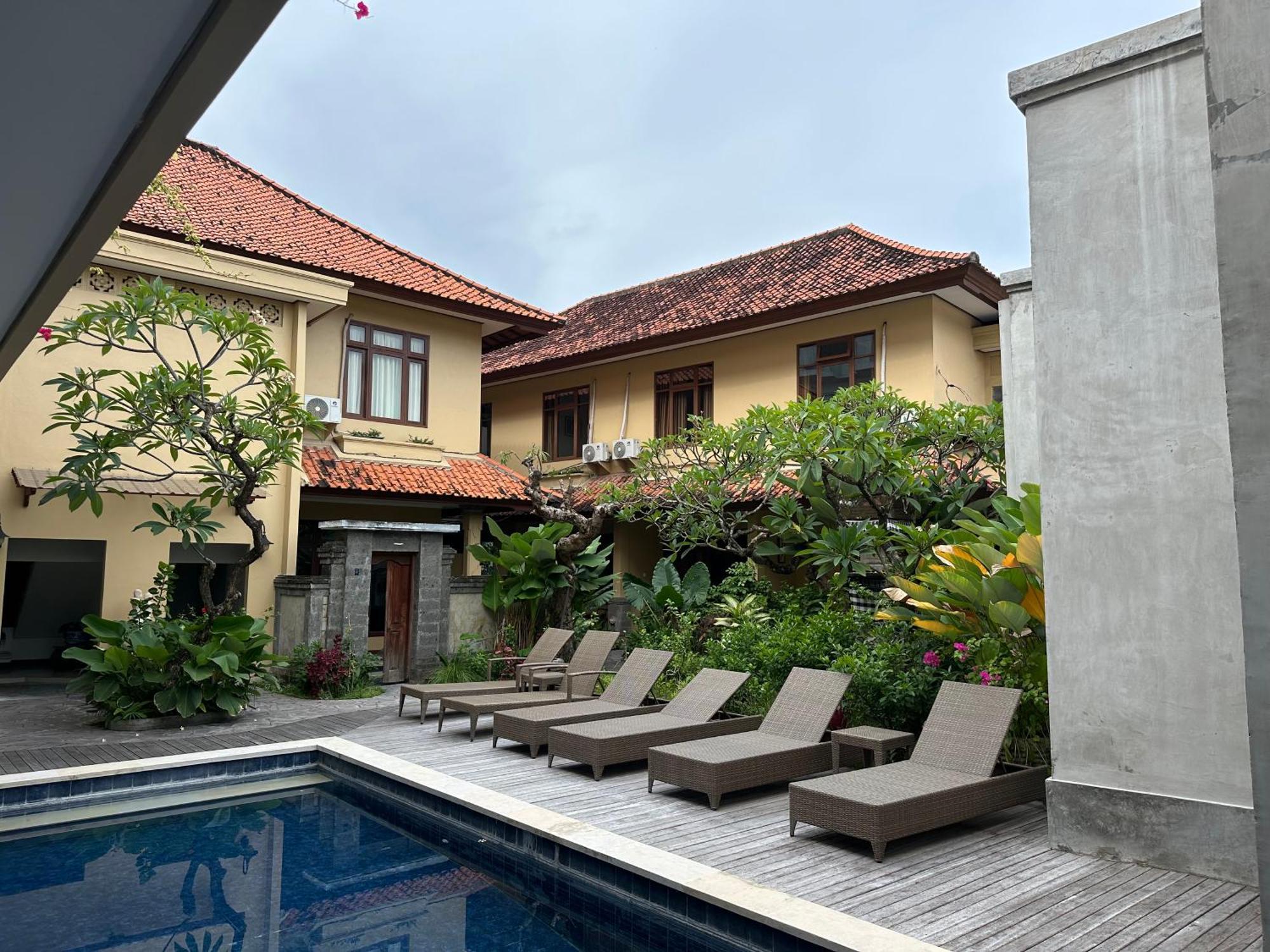 Villa Bunga Hotel Seminyak Exterior foto